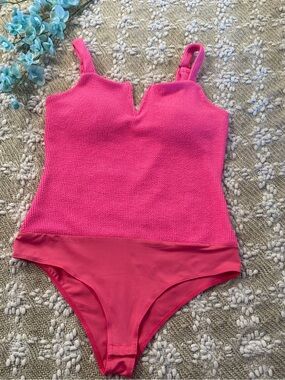 White Birch strapless bodysuit top, fuchsia pink, women's size M,